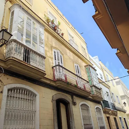 Old Merchant's * Cadiz